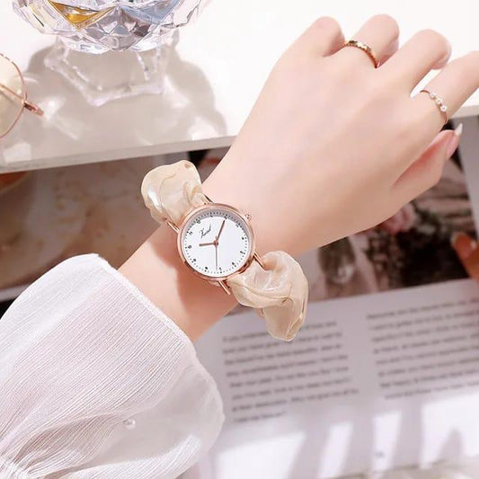 Stylish Women's Quartz Watch - 1 Pc Water Resistant Bracelet Timepiece