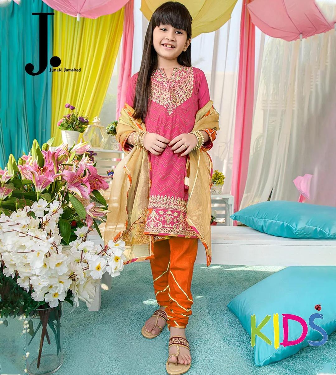 3 Pcs Girl's Lawn Embroidered Unstitched Suit