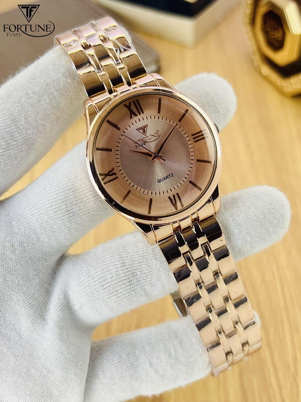 Glam & Grace Women's Rose Gold Stainless Steel Chain Quartz Watch